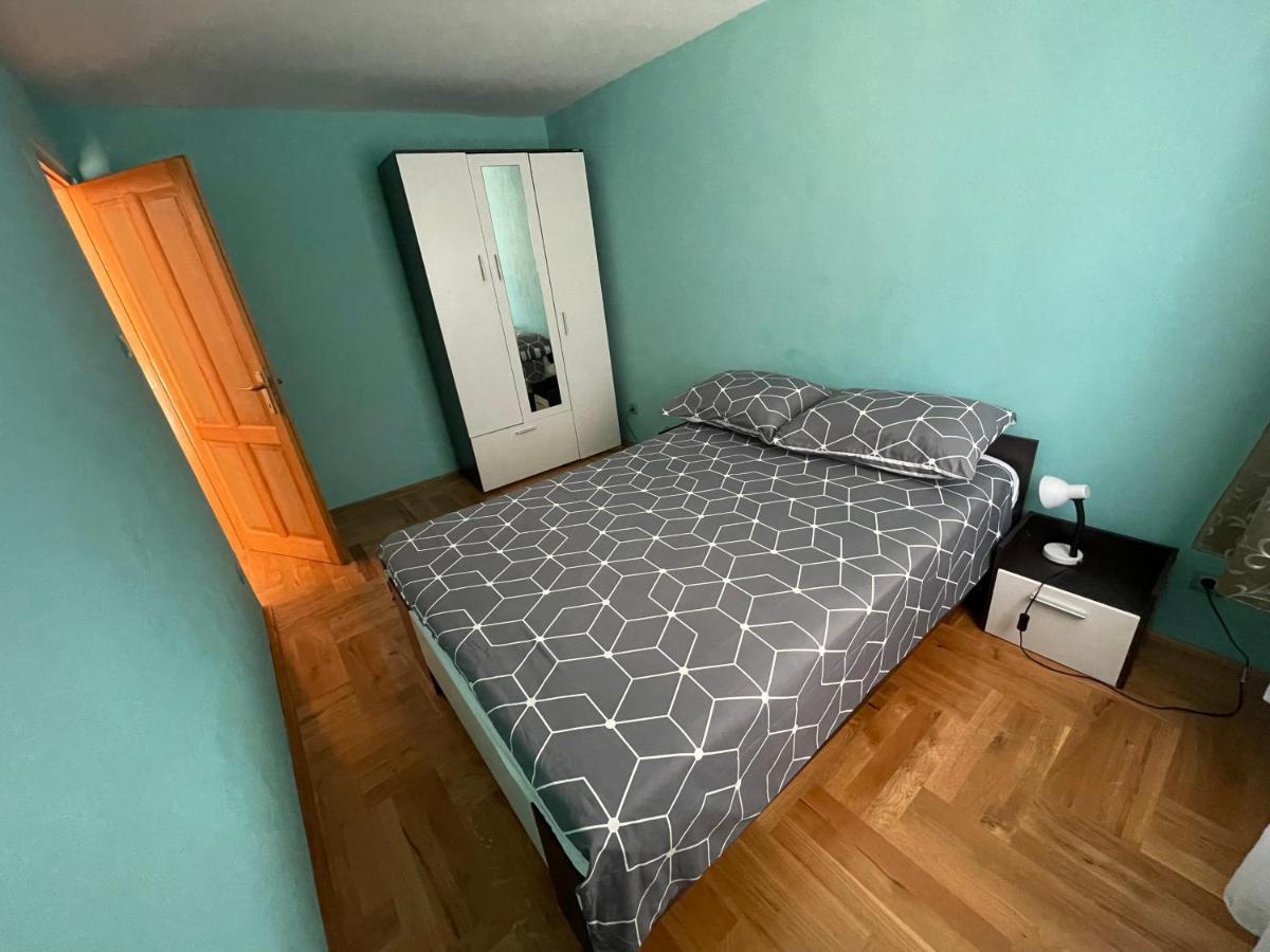 Апартаменти Apartman Ljubica Бибинє Екстер'єр фото