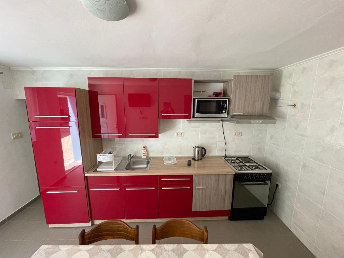 Апартаменти Apartman Ljubica Бибинє Екстер'єр фото