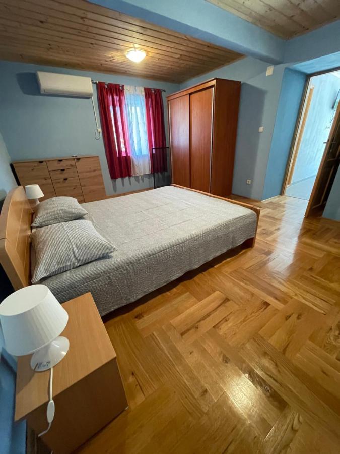 Апартаменти Apartman Ljubica Бибинє Екстер'єр фото