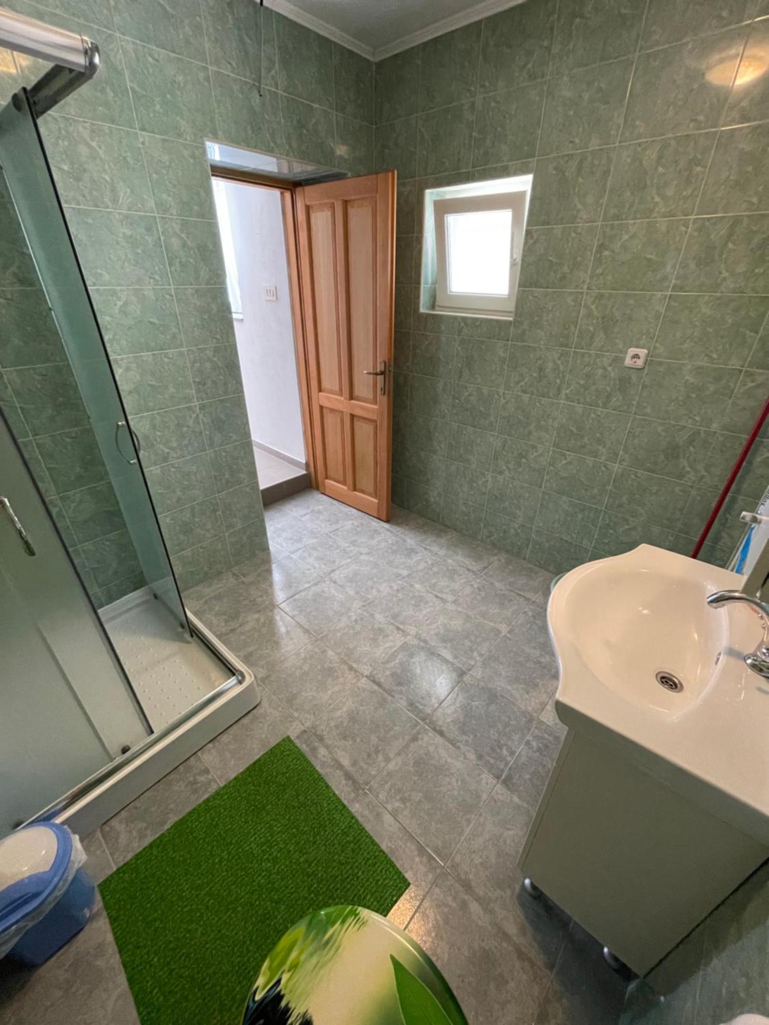 Апартаменти Apartman Ljubica Бибинє Екстер'єр фото